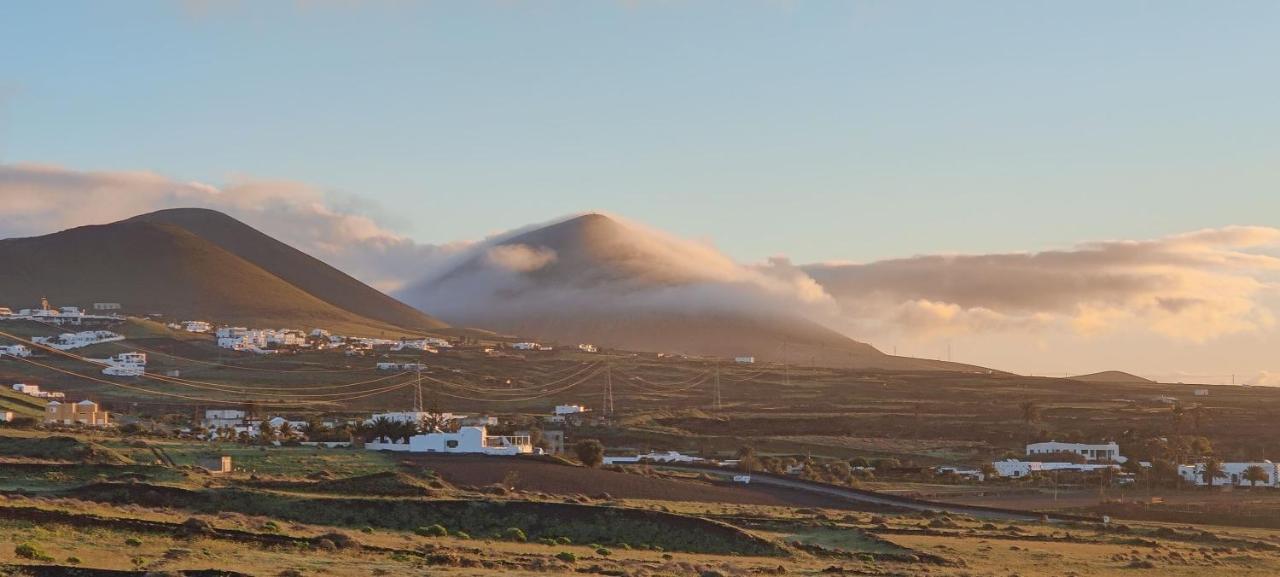 Gemuetliche Holzjurte La Asomada Lanzarote Tías Exterior foto